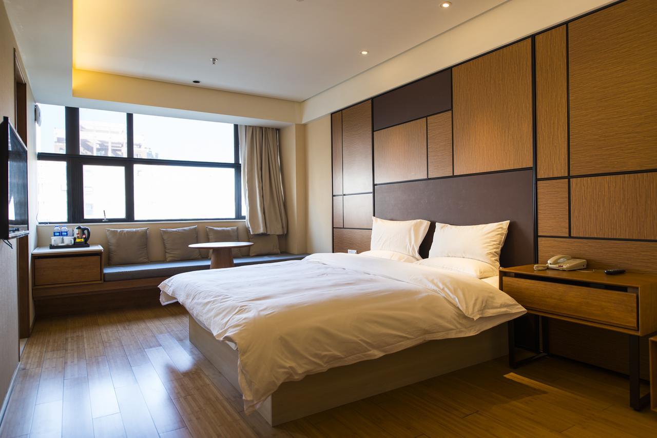 Ji Hotel Shanghai Hongqiao Transport Hub Linkong Zone Eksteriør bilde
