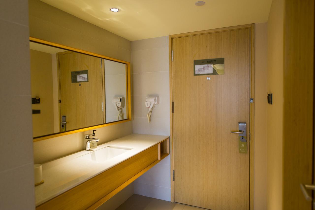 Ji Hotel Shanghai Hongqiao Transport Hub Linkong Zone Eksteriør bilde