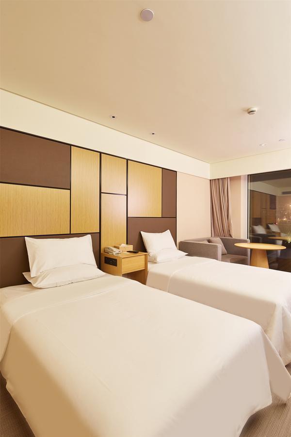 Ji Hotel Shanghai Hongqiao Transport Hub Linkong Zone Eksteriør bilde